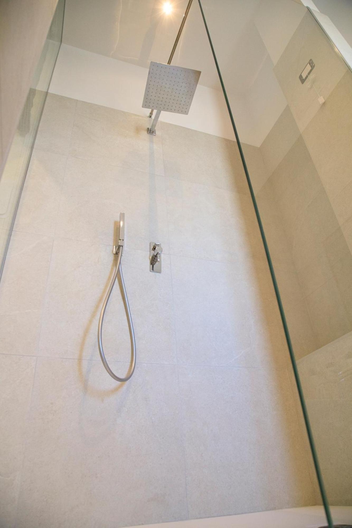 Domus Vivian Hotel Montecorvino Pugliano Ngoại thất bức ảnh